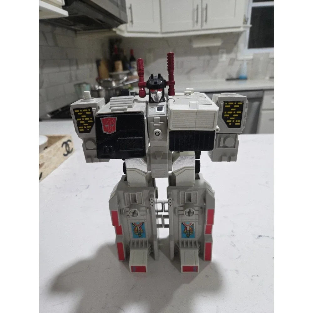 Transformers G1 Metroplex Autobot City Commander Vintage Action Figure 1985 - Picture 13 of 13